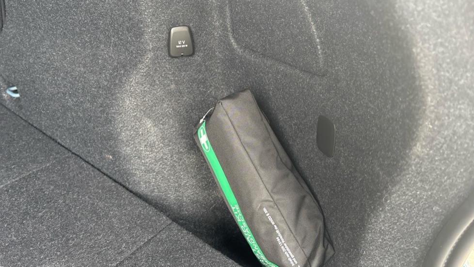 Used Volvo XC40 2025 for sale - 77706382: Photo 19