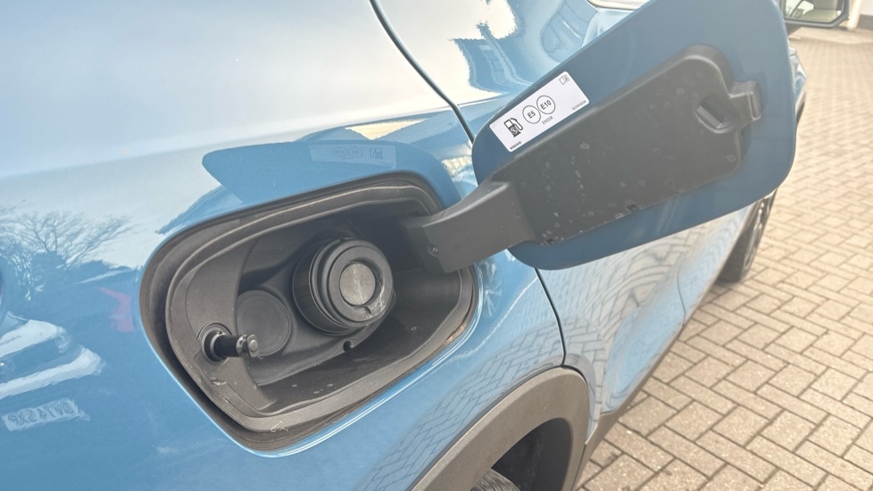 Used Volvo XC40 2025 for sale - 77706382: Photo 21