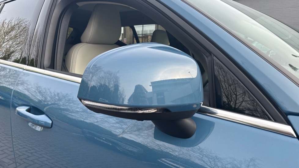 Used Volvo XC40 2025 for sale - 77706382: Photo 27