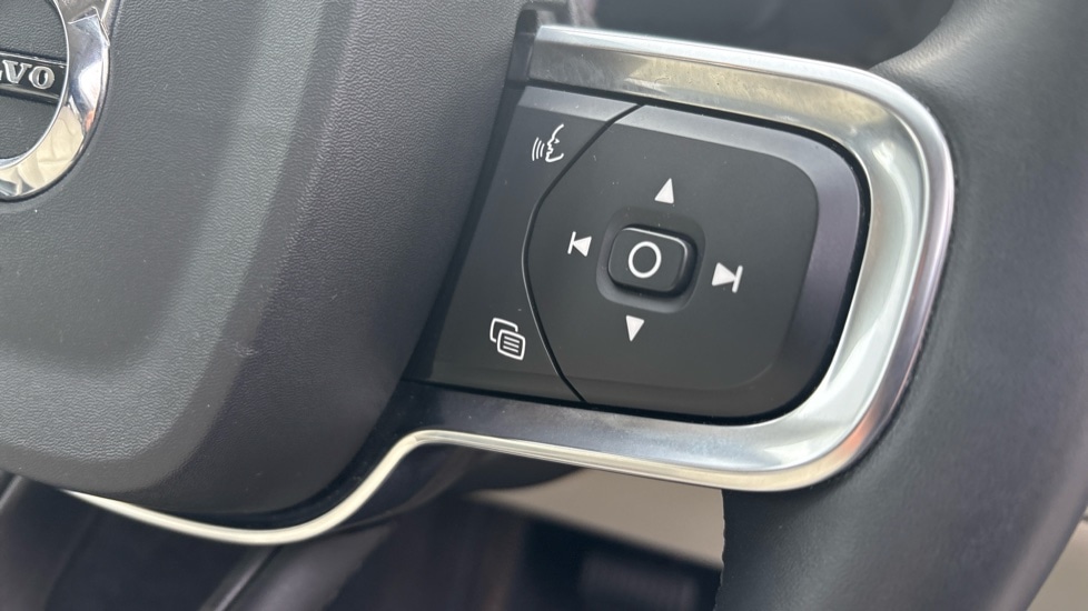 Used Volvo XC40 2025 for sale - 77706382: Photo 33