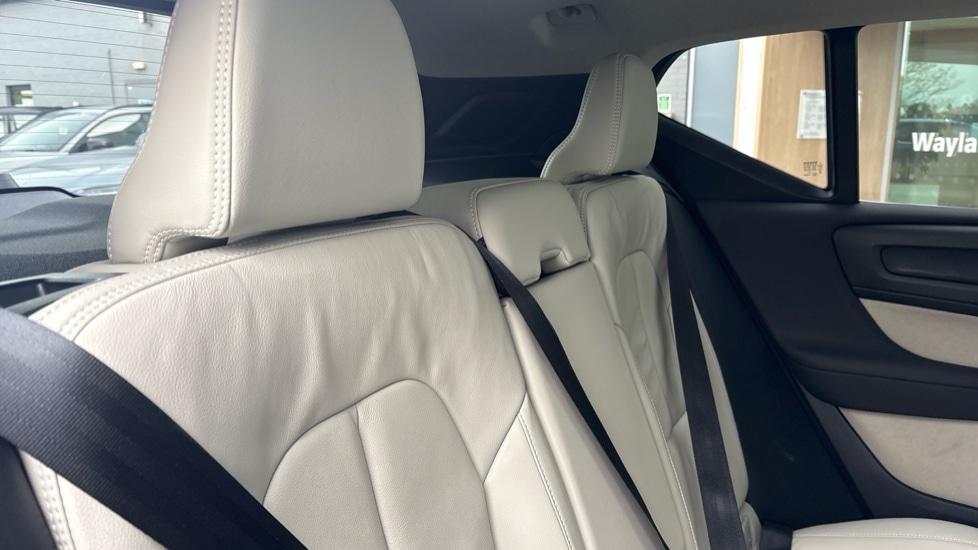 Used Volvo XC40 2025 for sale - 77706382: Photo 39