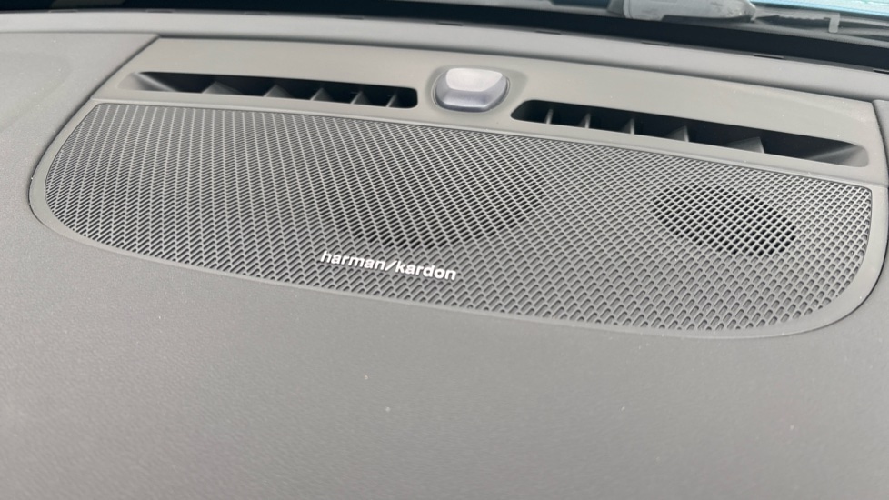 Used Volvo XC40 2025 for sale - 77706382: Photo 45