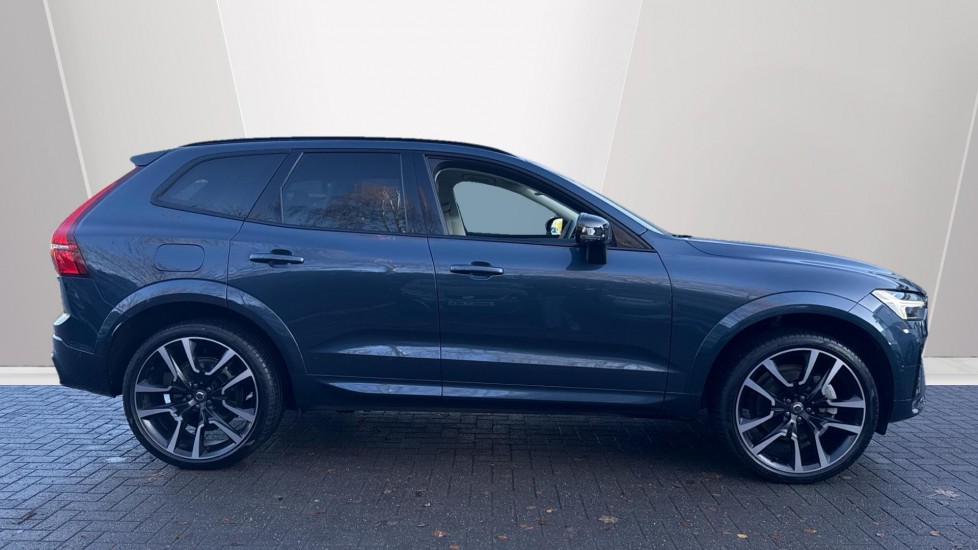 Used Volvo XC60 2025 for sale - 77164220: Photo 3