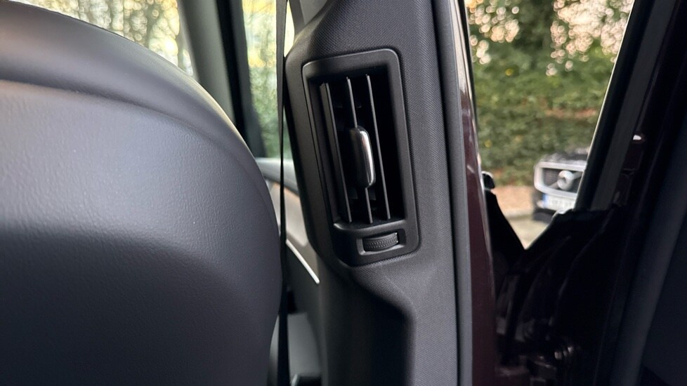 Used Volvo XC90 2025 for sale - 77885309: Photo 38