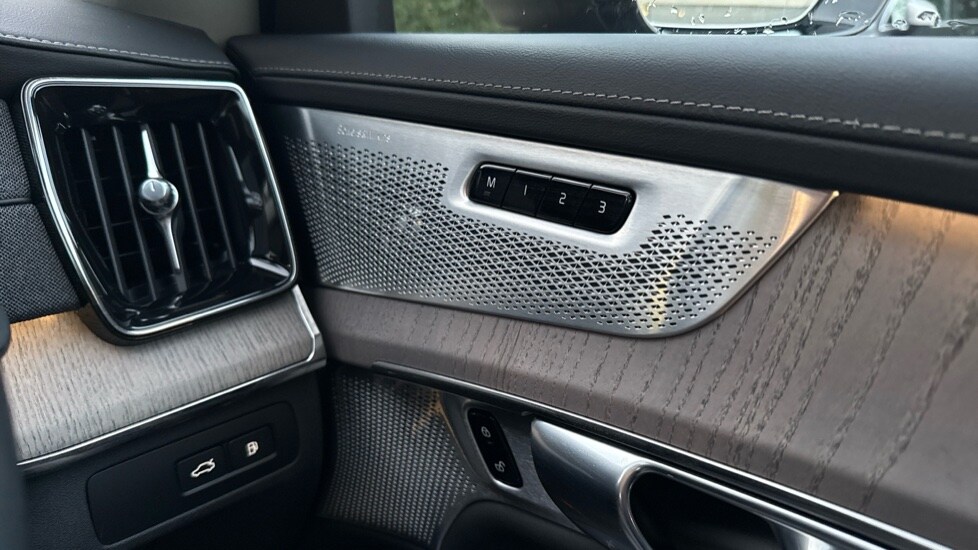 Used Volvo XC90 2025 for sale - 77885309: Photo 45