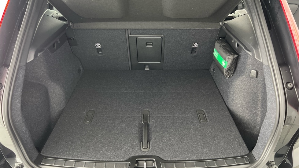 Used Volvo XC40 2025 for sale - 76749889: Photo 13