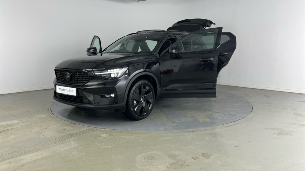 Used Volvo XC40 2025 for sale - 76749889: Photo 17