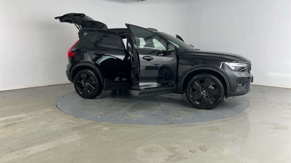 Used Volvo XC40 2025 for sale - 76749889: Photo 25
