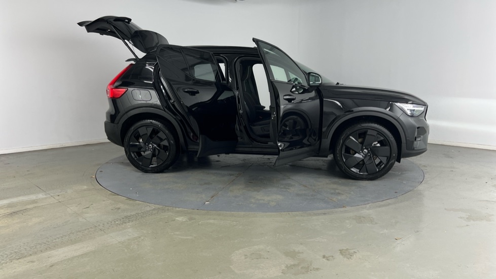 Used Volvo XC40 2025 for sale - 76749889: Photo 26