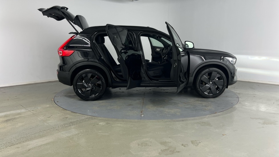 Used Volvo XC40 2025 for sale - 76749889: Photo 27