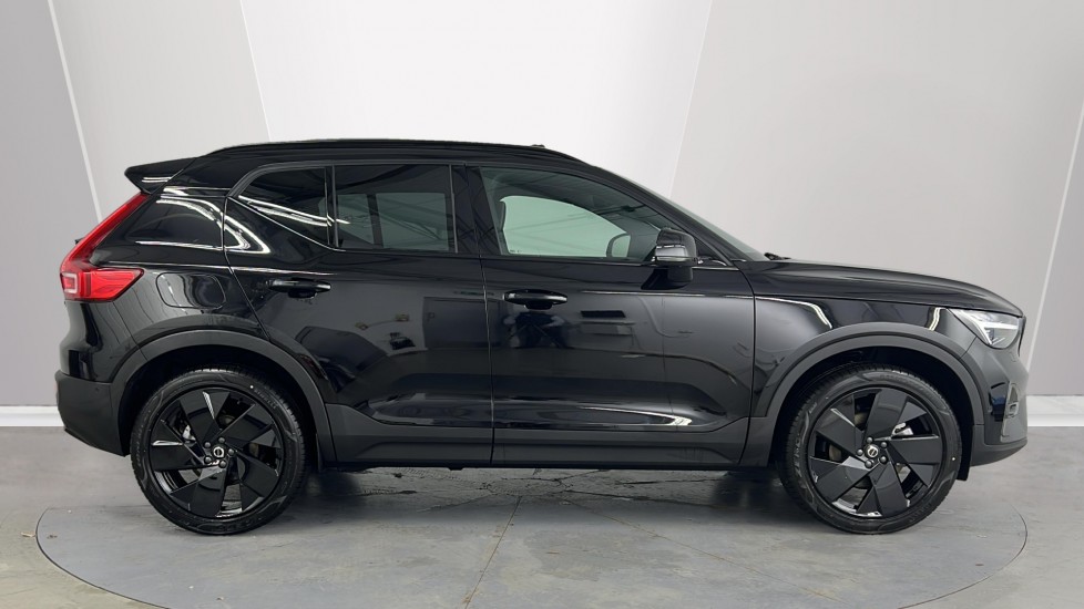 Used Volvo XC40 2025 for sale - 76749889: Photo 3