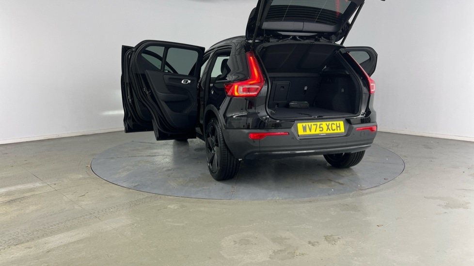 Used Volvo XC40 2025 for sale - 76749889: Photo 35