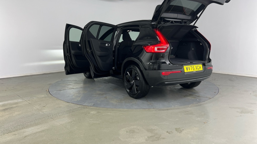 Used Volvo XC40 2025 for sale - 76749889: Photo 36