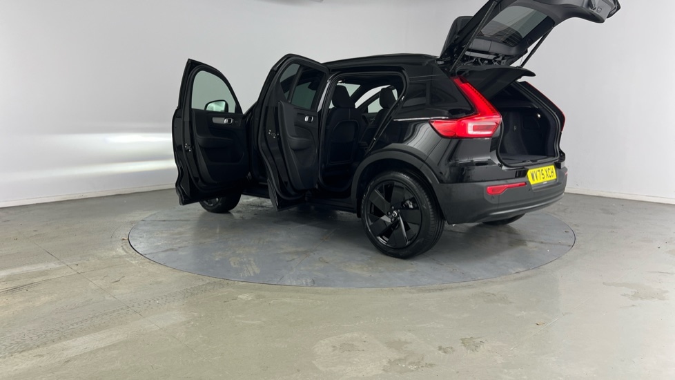 Used Volvo XC40 2025 for sale - 76749889: Photo 37