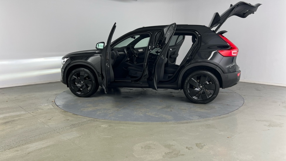 Used Volvo XC40 2025 for sale - 76749889: Photo 39