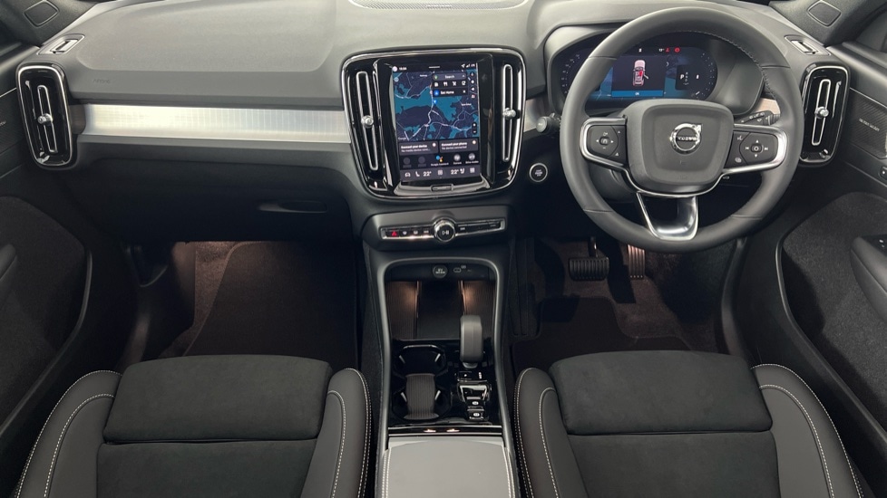 Used Volvo XC40 2025 for sale - 76749889: Photo 5