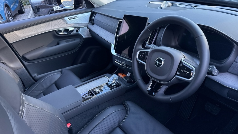 Used Volvo XC90 2025 for sale - 77111596: Photo 4