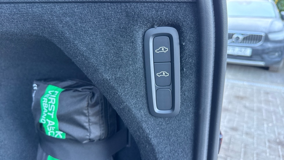 Used Volvo XC90 2025 for sale - 77111596: Photo 41