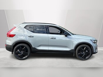 Used Volvo XC40 2026 for sale - 78042094: Photo