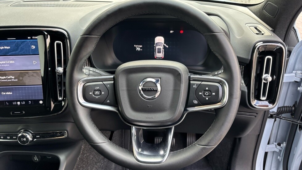 Used Volvo XC40 2025 for sale - 77413825: Photo 10