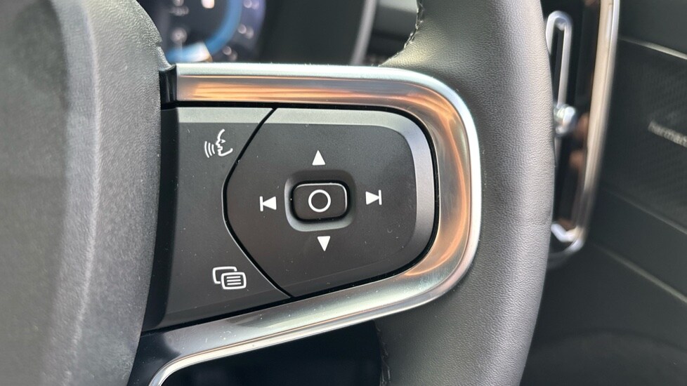 Used Volvo XC40 2025 for sale - 77413825: Photo 16