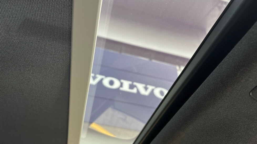 Used Volvo XC40 2025 for sale - 77413825: Photo 35