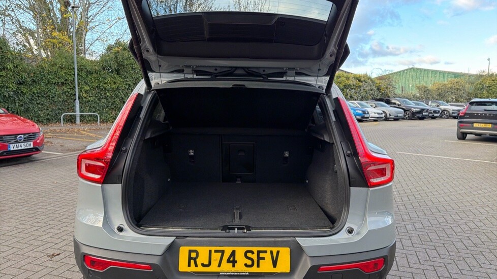 Used Volvo XC40 2024 for sale - 76556982: Photo 13