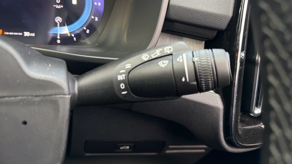 Used Volvo XC40 2024 for sale - 76556982: Photo 19