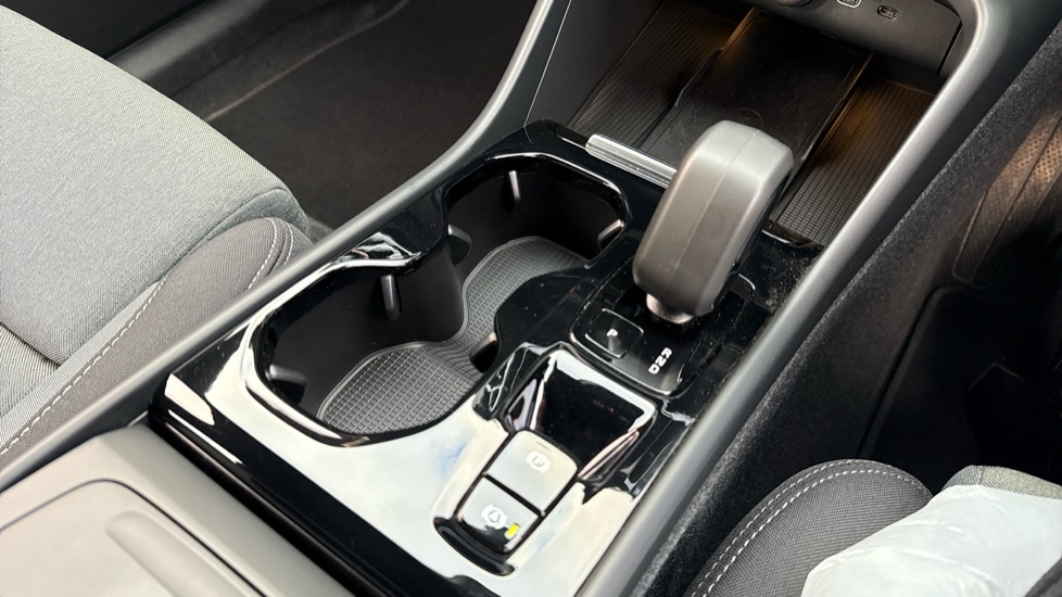 Used Volvo XC40 2023 for sale - 76874359: Photo 46