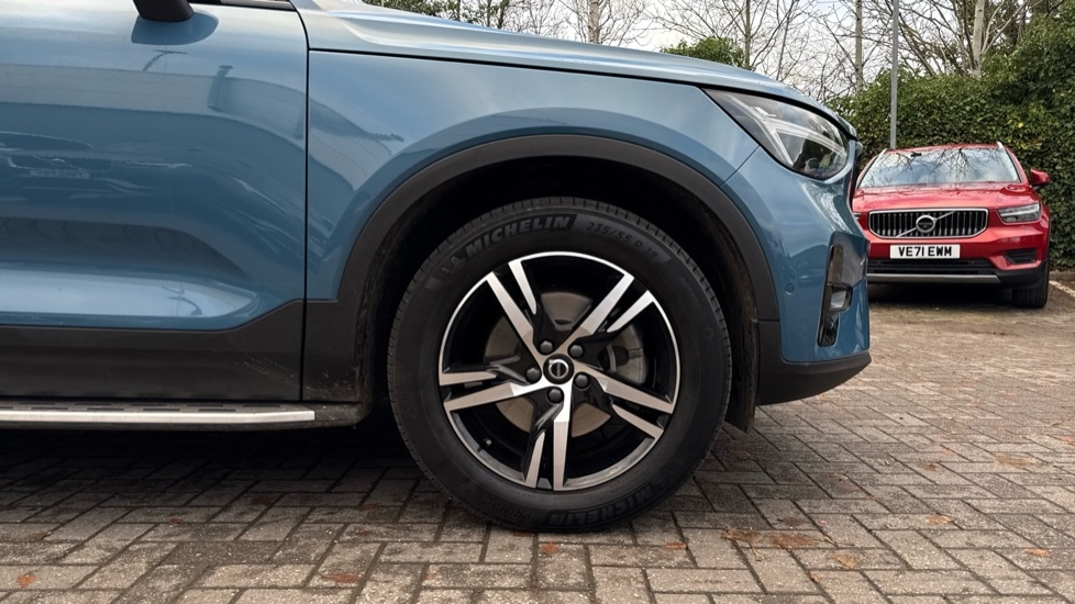 Used Volvo XC40 2023 for sale - 76874359: Photo 9