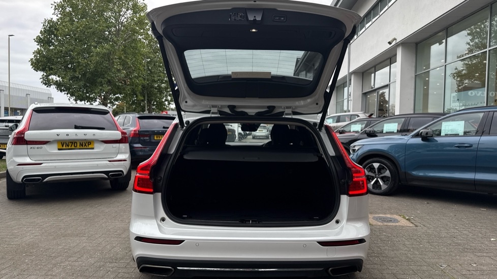 Used Volvo V60 2019 for sale - 76015040: Photo 13