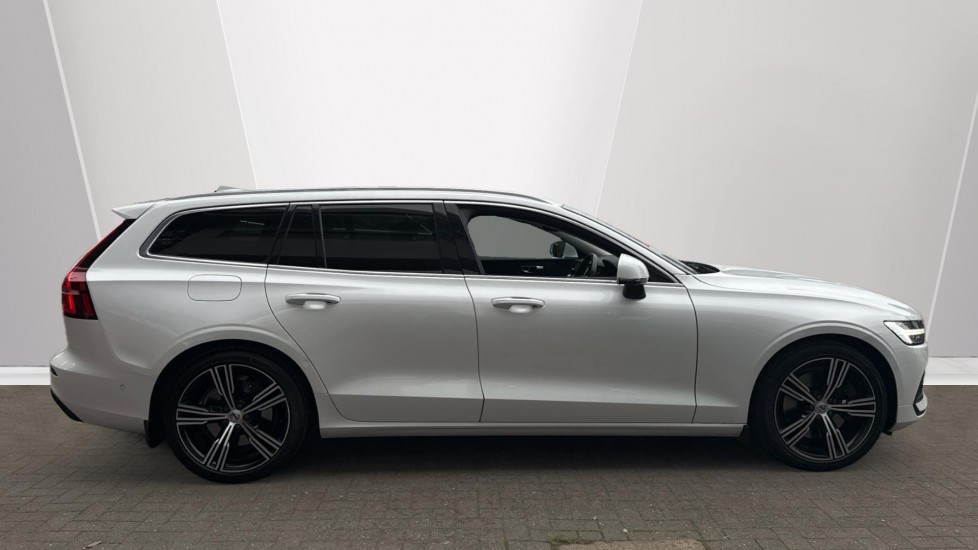 Used Volvo V60 2019 for sale - 76015040: Photo 3