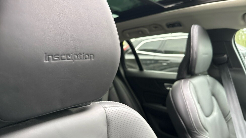 Used Volvo V60 2019 for sale - 76015040: Photo 37