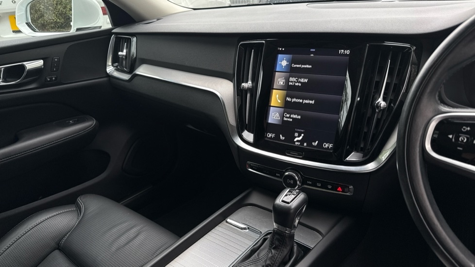 Used Volvo V60 2019 for sale - 76015040: Photo 39