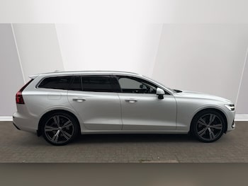 Used Volvo V60 2019 for sale - 76015040: Photo 3