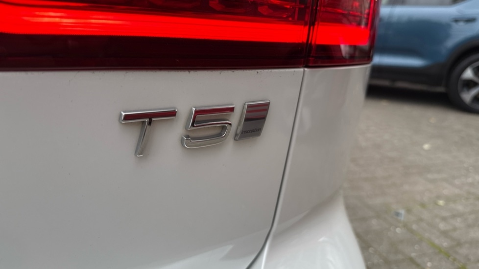 Used Volvo V60 2019 for sale - 76015040: Photo 47