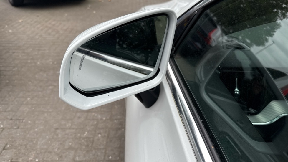 Used Volvo V60 2019 for sale - 76015040: Photo 49