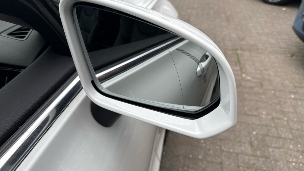Used Volvo V60 2019 for sale - 76015040: Photo 54