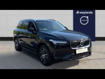 2022 - Momentum, B5 AWD mild hybrid, 7 Seats Auto 5-Door
