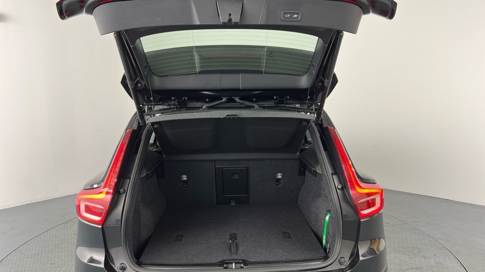 Used Volvo XC40 2024 for sale - 76130604: Photo 13