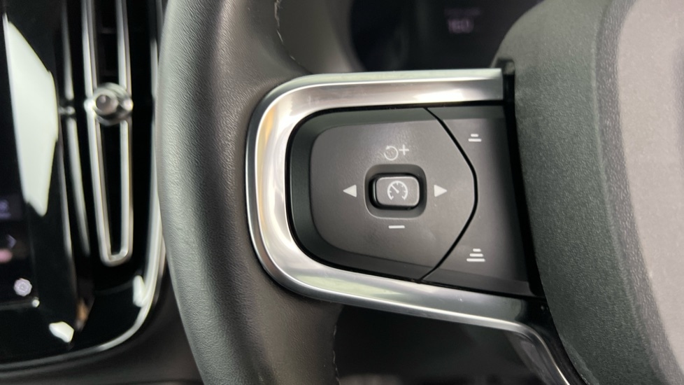 Used Volvo XC40 2024 for sale - 76130604: Photo 19