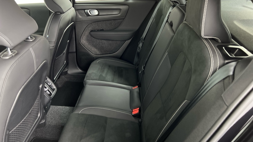 Used Volvo XC40 2024 for sale - 76130604: Photo 30