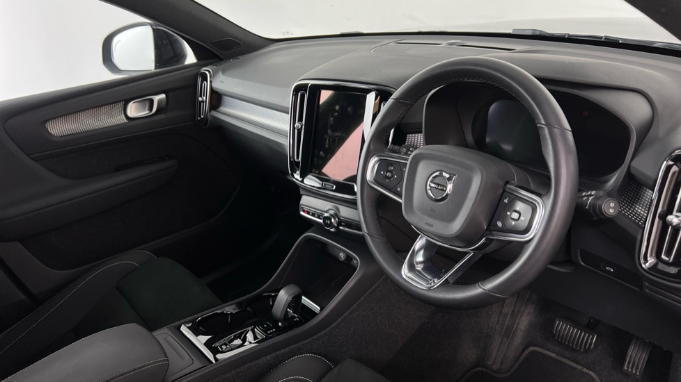 Used Volvo XC40 2024 for sale - 76130604: Photo 4
