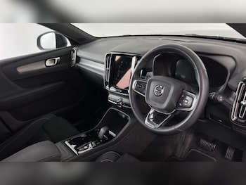 Used Volvo XC40 2024 for sale - 76130604: Photo 4