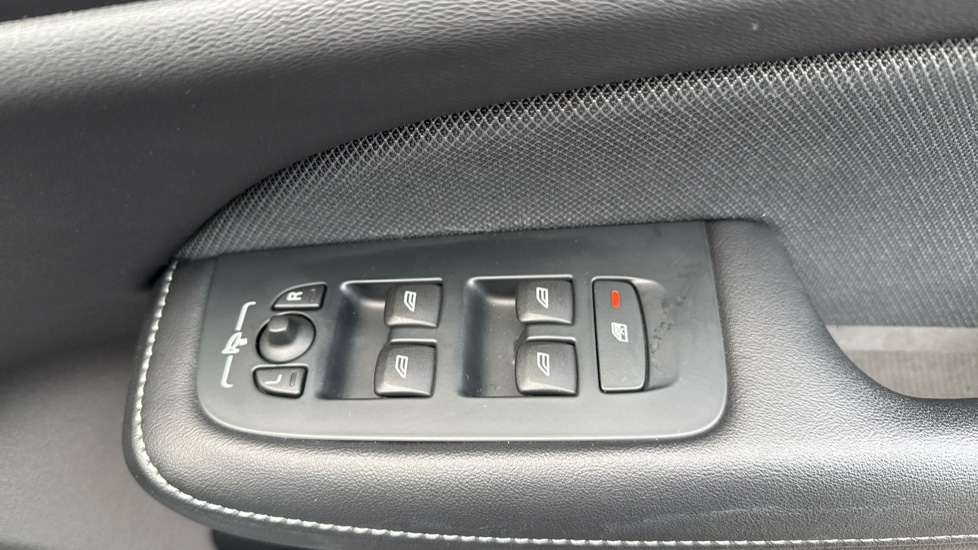 Used Volvo V60 2021 for sale - 77060712: Photo 27