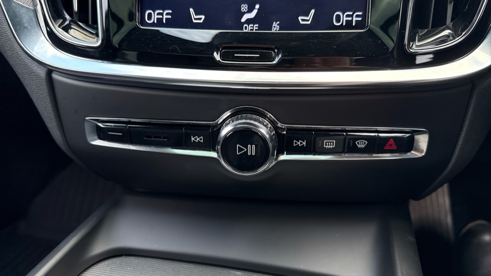 Used Volvo V60 2021 for sale - 77060712: Photo 34