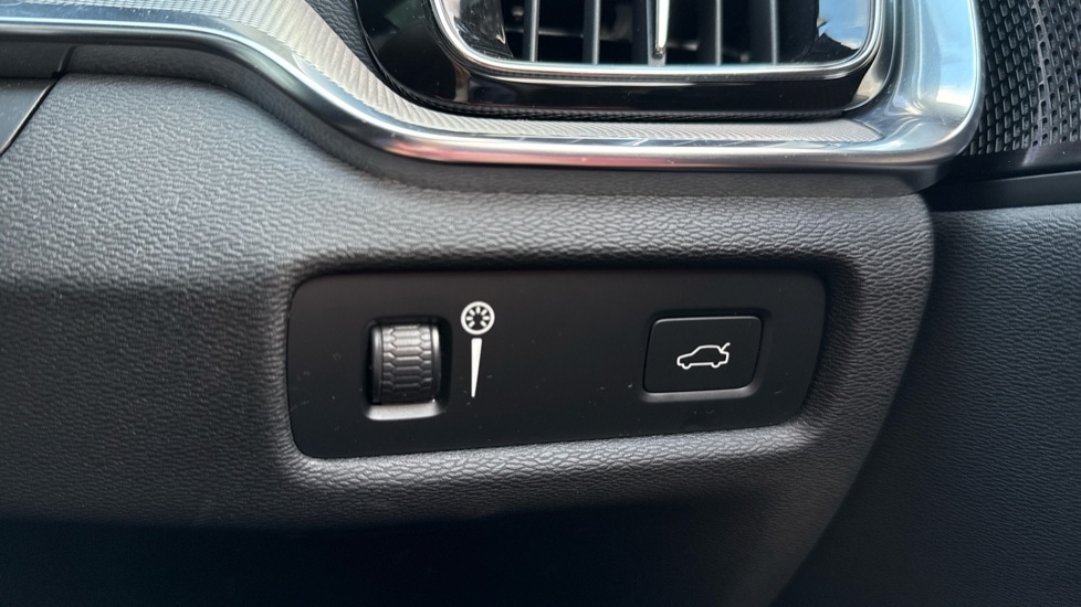 Used Volvo V60 2021 for sale - 77060712: Photo 36