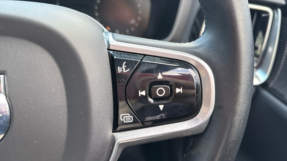 Used Volvo V60 2021 for sale - 77060712: Photo 37