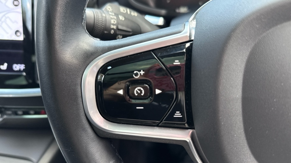 Used Volvo V60 2021 for sale - 77060712: Photo 38