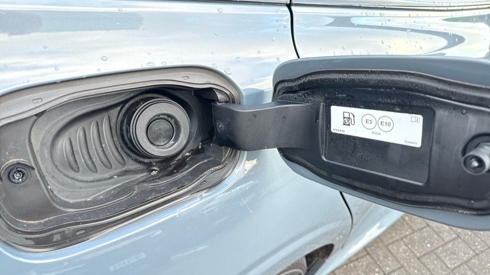 Used Volvo V60 2021 for sale - 77060712: Photo 41